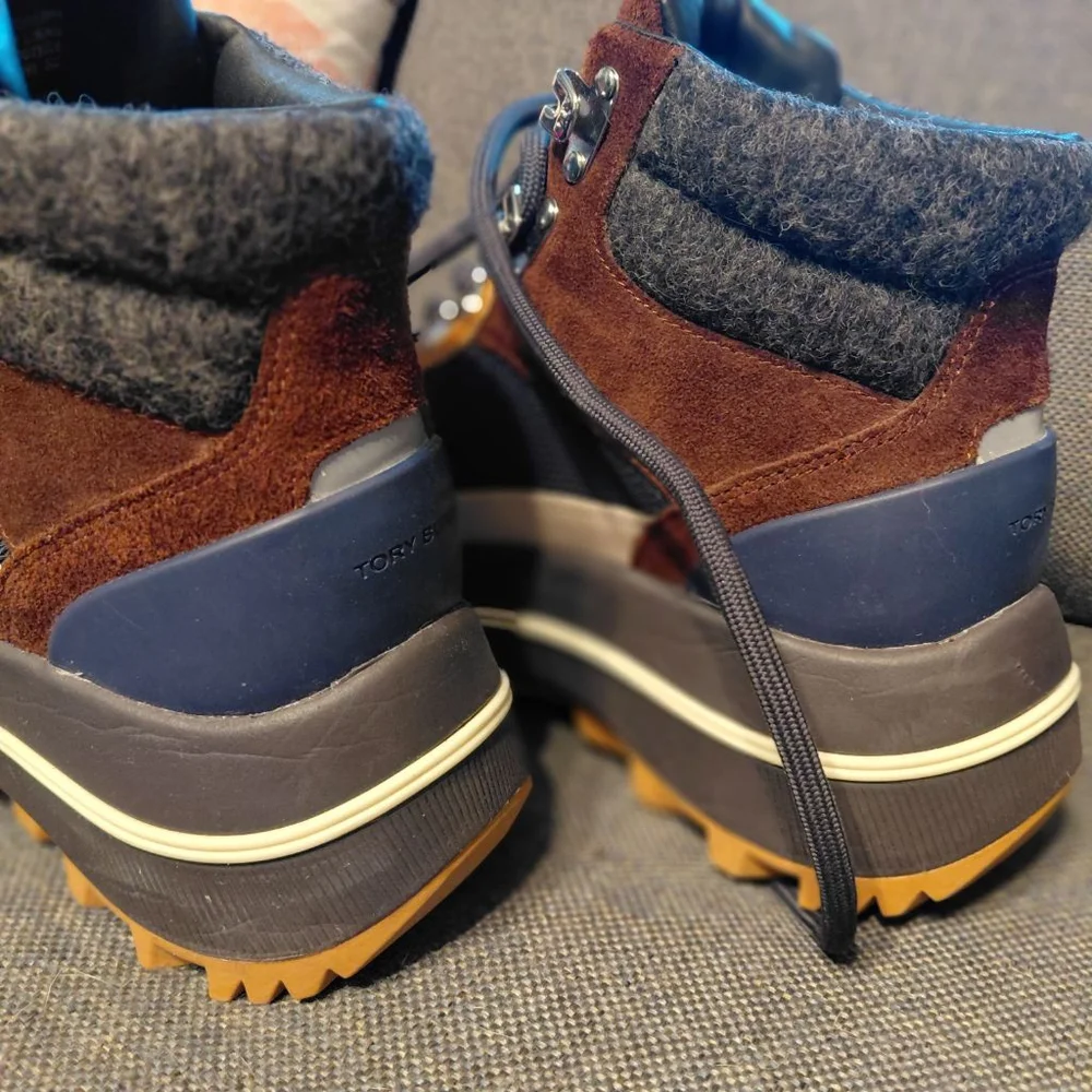 Women's Tory Burch Winter & Rain Boots 8.5 Brown Navy Hiking Style